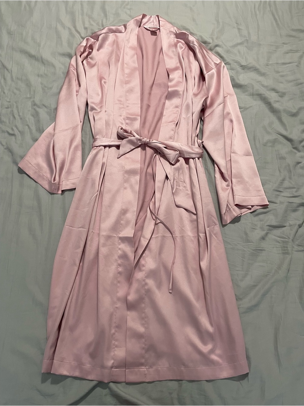 3/$20 Victoria's Secret Satin Robe - Light Pink